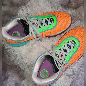 LeBron 20 chosen 1' men's size 9